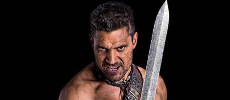 Manu Bennett como Crixo en 'Spartacus'