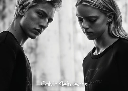 Imagen de la campaña de edición limitada Calvin Klein Jeans