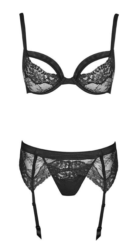 Conjunto lencero negro de la colección otoño/invierno 2015/2016 de Andrés Sardá