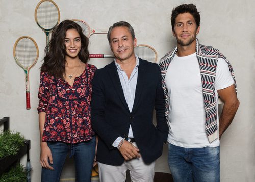 Rocío Crusset con Fernando Verdasco y Luis González director general de Springfield 2015
