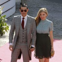 José María Manzanares y Rocío Escalona en la boda de Eva González y Cayetano Rivera