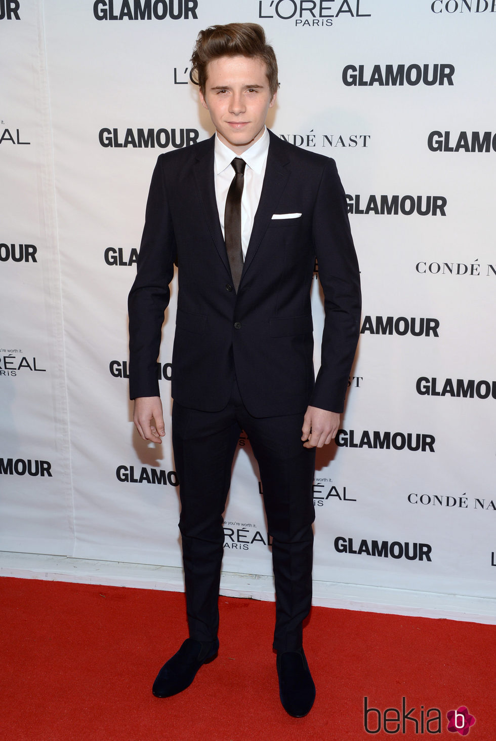 Brooklyn Beckham en los premios Glamour Mujer del Año 2015