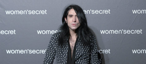 Mario Vaquerizo a su llegada al desfile de la colección 'Limited Edition' de Women'secret