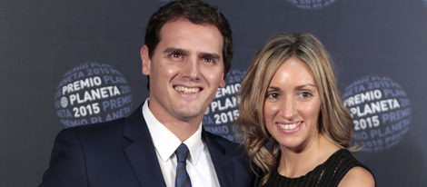 Albert Rivera y Beatriz Tajuelo en la entrega del Premio Planeta 2015