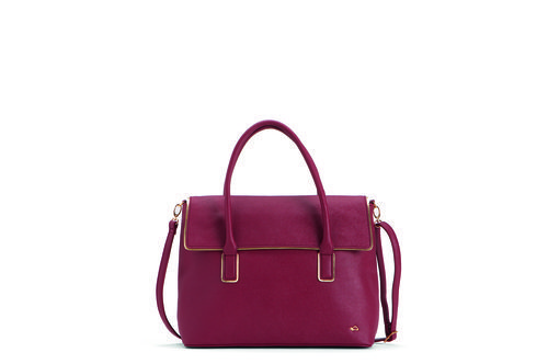 Bolso cuadrado burdeos con doble asa de la nueva colección de Carpisa para navidad 2015