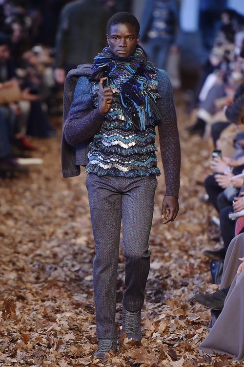 Jersey azul de flecos en zig-zag con bufanda para Missoni