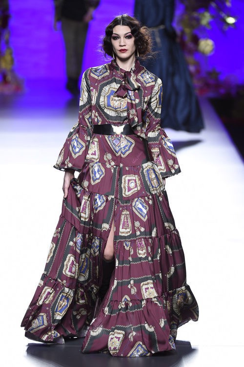 Vestido estampado jacquard de Francis Montesinos en la FW de Madrid para otoño/invierno 2016/2017