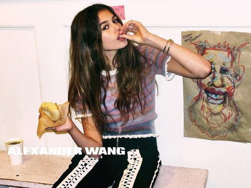 Kaia Gerber en la nueva campaña de Alexander Wang primavera/verano 2016