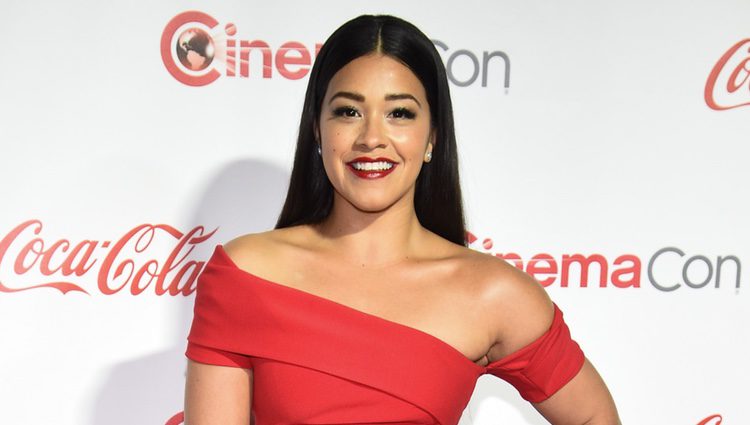 Gina Rodríguez en el festival de cine CinemaCon 2016