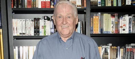Alan Young en una firma de libros