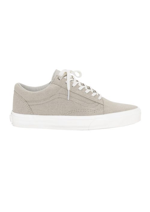 Modelo old School en lino beige de la colaboración entre Vans y & Other Stories