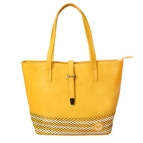 Cartera de cuero amarilla de la colección de verano 2016 de Lola Casademunt