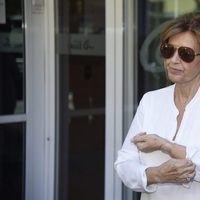 María Teresa Campos recibe el alta médica tras extirparle la vesícula