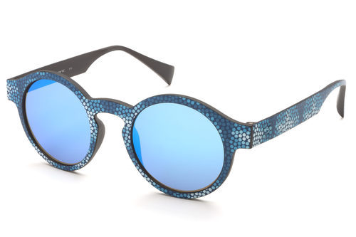 Gafas de sol con print esferas para la nueva colección de Eye Blue Summer de Italia 2016 Independent