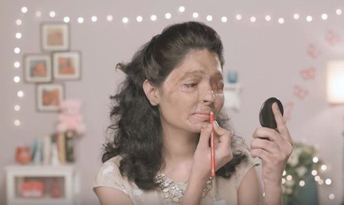 Reshma Banoo Quereshi en un vídeo de YouTube