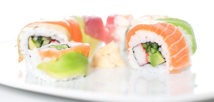 El salmón y el aguacate se puede sustituir por los ingredientes que se quieran