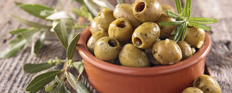 Las aceitunas verdes dotarán de sabor a tu plato