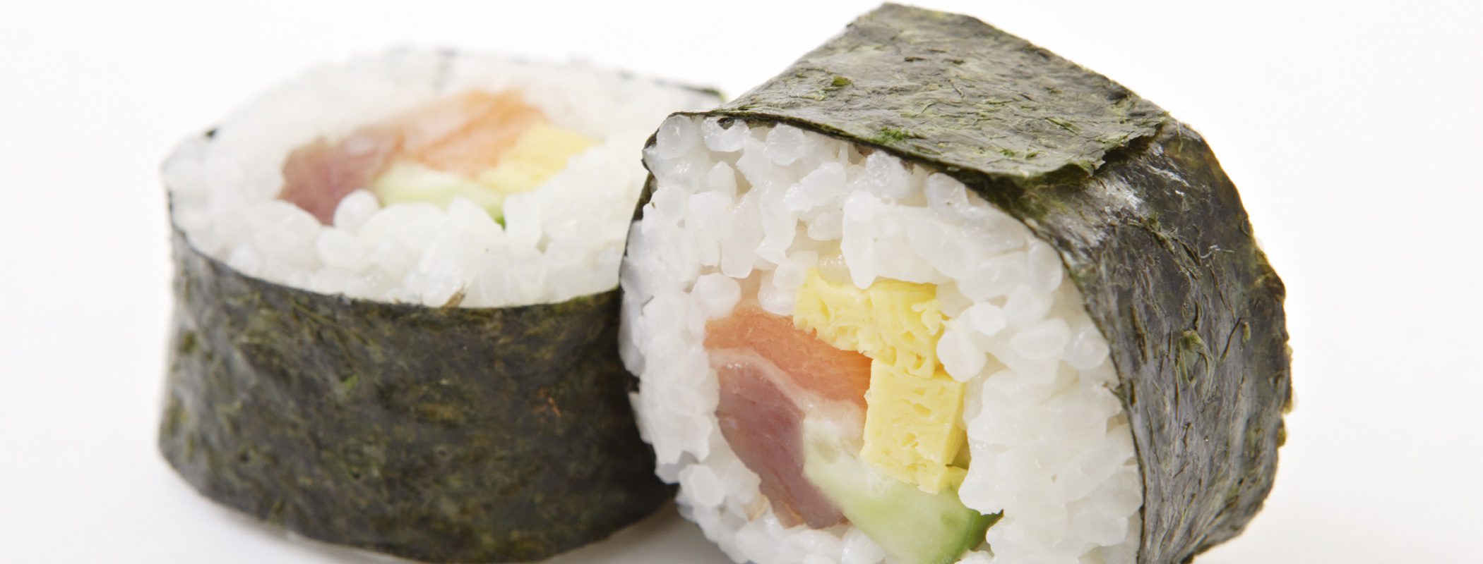 Entrantes de Navidad: Makis de salmón con aguacate