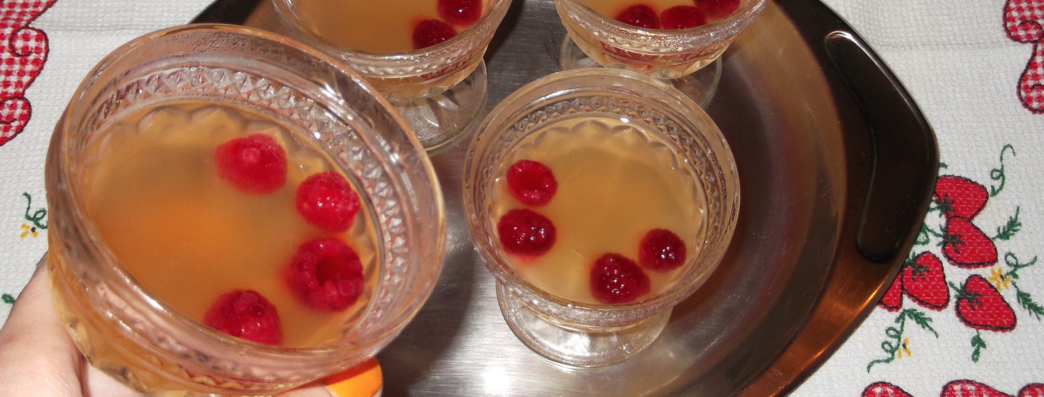 Postres de Navidad: Gelatina de cava