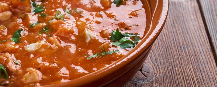 El bacalao está desmigajado lo cual es fácil a la hora de comer