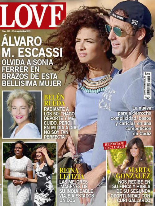 Álvaro Muñoz Escassi disfruta de su nuevo amor en Love