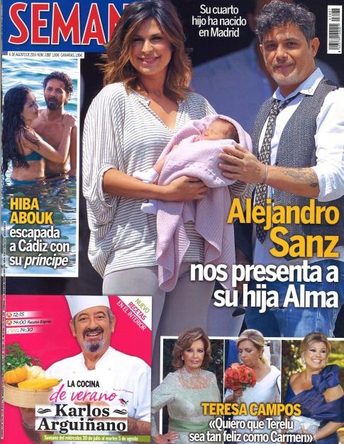 Alejandro Sanz y Raquel Perera presentan a su hija Alma en Semana