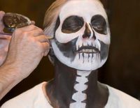 Maquillaje de novia cadaver para Halloween paso a paso