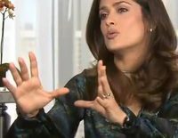 Salma Hayek presenta los esmaltes de uñas de su firma Nuance