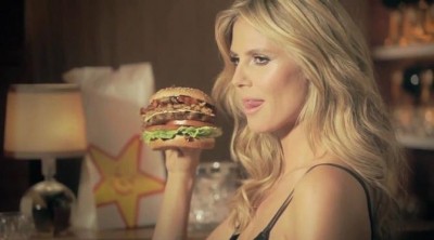 Cómo se hizo el anuncio de Heidi Klum y la hamburguesa para Carl's Jr.