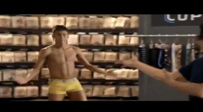 El polémico spot de Neymar como imagen de la ropa interior de Lupo