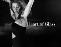 Gisele Bündchen interpreta 'Heart of Glass' de Blondie para la campaña de H&M
