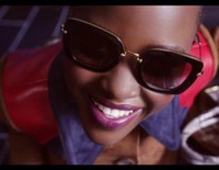 Lupita Nyong'o en el spot de gafas de sol de Miu Miu