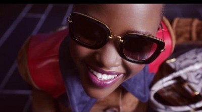Lupita Nyong'o en el spot de gafas de sol de Miu Miu