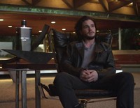 Detrás de las cámaras: Kit Harington presenta la colección otoño/invierno 2014 de Jimmy Choo