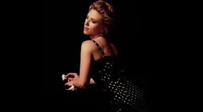 Scarlett Johansson anuncia 'Perfect Mono Eyeshadow' de Dolce & Gabbana