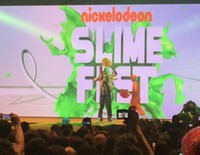 Pilar Rubio se pringa de moco verde en el Slime Fest 2015