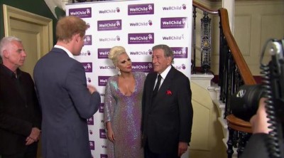 El Príncipe Harry, de concierto con Lady Gaga y Tony Bennett
