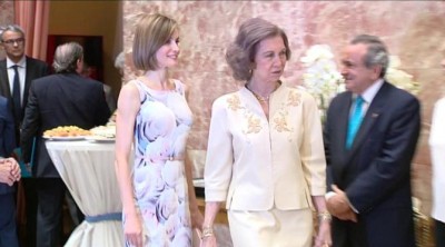 La Reina Letizia a la Reina Sofía: "Nunca la palabra suegra ha sonado mejor"