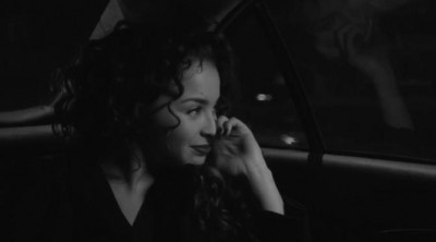 Ella Eyre, embajadora del perfume 'Diamonds Violet' de Armani