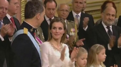 La Reina Letizia, entre las mejor vestidas del mundo junto a Taylor Swift y Rihanna