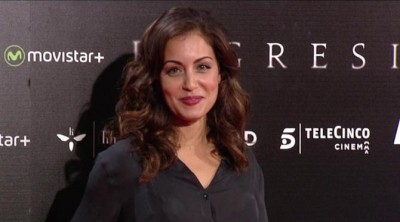 Hiba Abouk, una enamorada nerviosa en el estreno de 'Regresión'