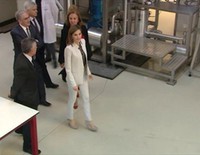 La Reina Letizia visita las instalaciones del Instituto de Investigaciones en Ciencias de la Alimentación