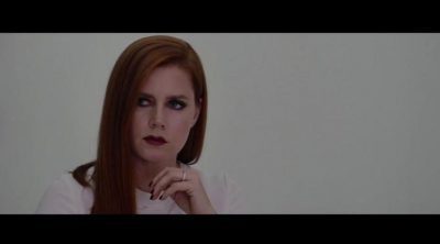 Featurette exclusiva: Amy Adams desvelando los secretos del vestuario de 'Animales nocturnos'