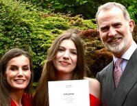 Las fotos y momentazos de la graduación de la Infanta Sofía y la sorpresa que le dio la Princesa Leonor