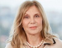 Pilar Eyre: 
